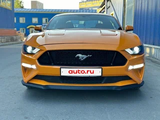 2019 Ford Mustang VI Рестайлинг, оранжевый, 2500000 рублей, вид 4