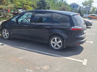 2008 Ford S-MAX I, чёрный, 1070000 рублей, вид 4