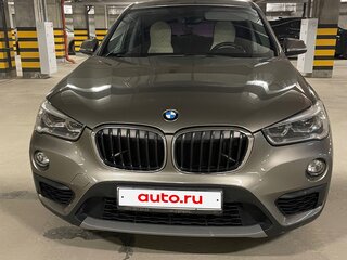 2017 BMW X1 20i xDrive II (F48), серый, 2500000 рублей, вид 3