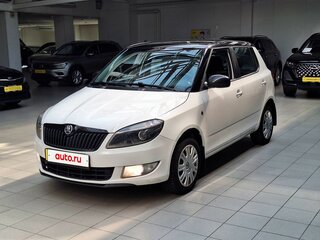 2013 Skoda Fabia II Рестайлинг, белый, 660000 рублей, вид 3