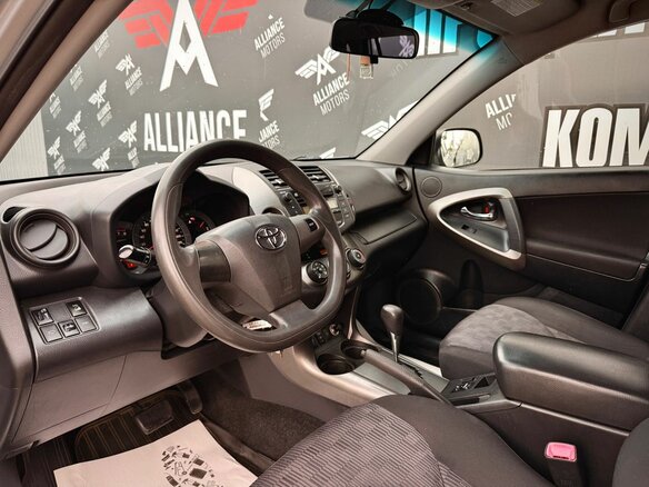2010 Toyota RAV4 III (XA30) Рестайлинг, серебристый, 1195000 рублей - вид 9