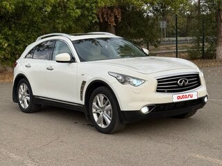 2014 Infiniti QX70, белый, 2499000 рублей, вид 3