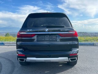2020 BMW X7 40i I (G07), чёрный, 6200000 рублей, вид 5