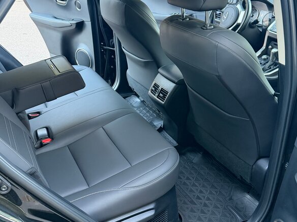 2021 Lexus NX 200 I Рестайлинг, чёрный, 4000000 рублей - вид 21
