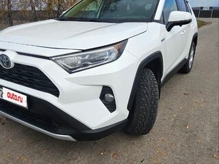 2020 Toyota RAV4 V (XA50), белый, 3500000 рублей, вид 1