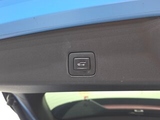 2023 Chevrolet TrailBlazer III, голубой, 1760000 рублей, вид 5