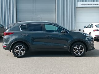 2020 Kia Sportage IV Рестайлинг, серый, 1960000 рублей, вид 5