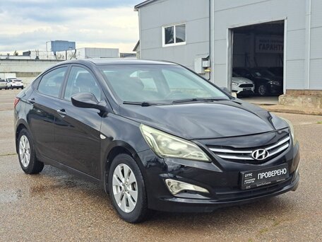 2016 Hyundai Solaris I Рестайлинг, чёрный, 545000 рублей, вид 3