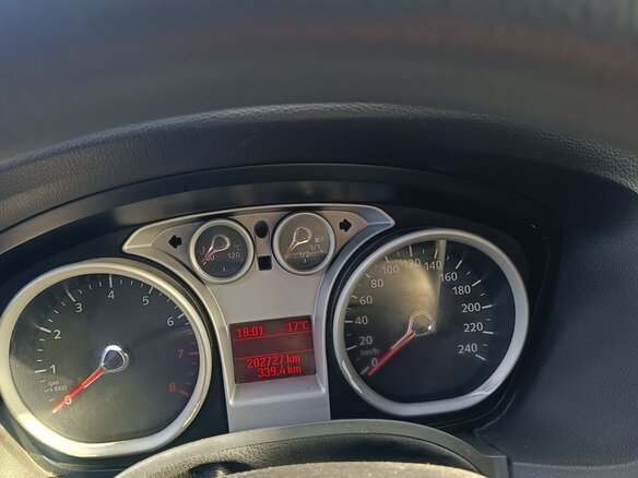 2011 Ford Focus II Рестайлинг, чёрный, 540000 рублей - вид 12