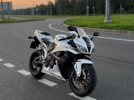 2007 Honda CBR 600RR, белый, 600000 рублей, вид 1
