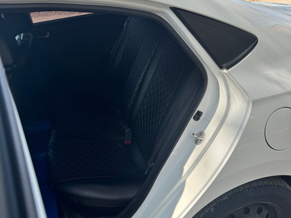 2017 Hyundai Solaris II, белый - вид 13