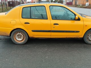 2001 Renault Clio II, жёлтый, 160000 рублей, вид 2