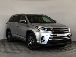 2016 Toyota Highlander III (XU50) Рестайлинг, серебристый, 2849000 рублей, вид 3