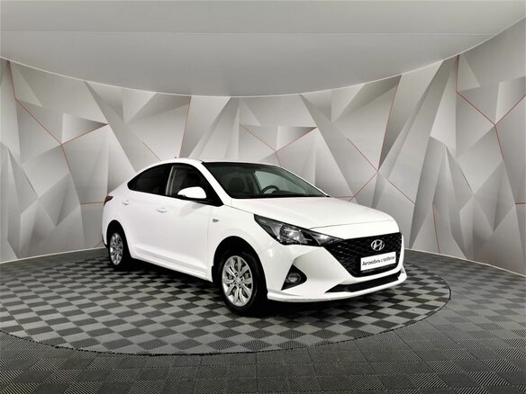 2022 Hyundai Solaris II Рестайлинг, белый - вид 2