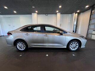 2020 Toyota Corolla XII (E210), коричневый, 2260000 рублей, вид 2