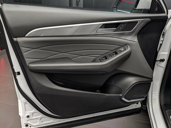2022 Haval F7x I Рестайлинг, белый, 2390000 рублей - вид 18