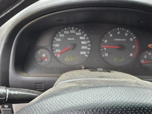 2001 Subaru Forester I Рестайлинг, серебристый - вид 4