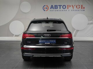 2021 Audi Q5 45 TFSI II (FY) Рестайлинг, чёрный, 3777000 рублей, вид 4