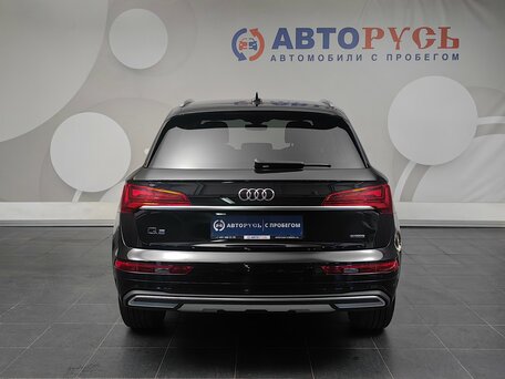 2021 Audi Q5 45 TFSI II (FY) Рестайлинг, чёрный, 3599000 рублей, вид 4