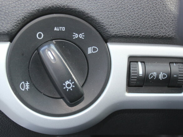 2011 Skoda Octavia II (A5) Рестайлинг, серебристый, 630000 рублей - вид 16