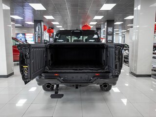 2026 Ram 1500 Crew Cab eTorque V Рестайлинг, чёрный, 11050000 рублей, вид 4