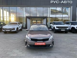 2020 Kia Rio IV Рестайлинг, коричневый, 1420000 рублей, вид 2