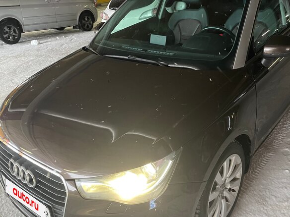 2013 Audi A1 I (8X), коричневый - вид 1
