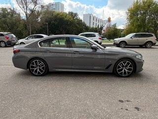 2021 BMW 5 серии 530i VII (G30/G31/G38) Рестайлинг, серый, 4690000 рублей, вид 3
