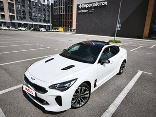 2018 Kia Stinger I, белый, 2820000 рублей, вид 4