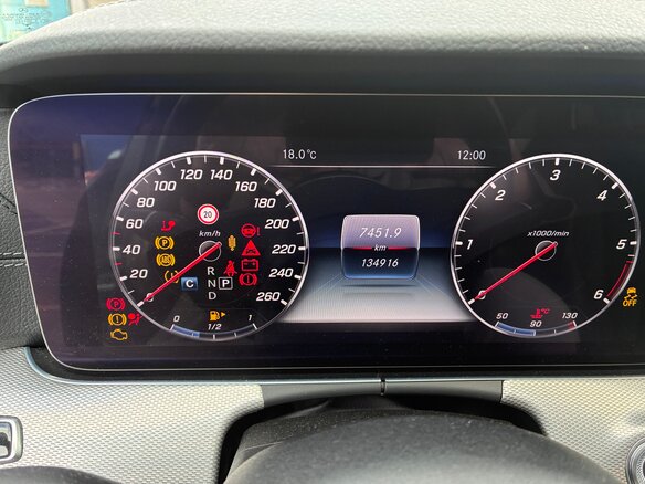 2019 Mercedes-Benz E-Класс 400 d V (W213, S213, C238), синий, 3950000 рублей - вид 11