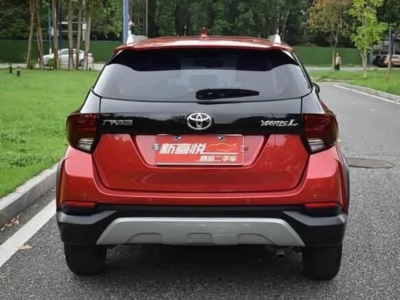 2023 Toyota Yaris L XP150 Рестайлинг, красный - вид 6