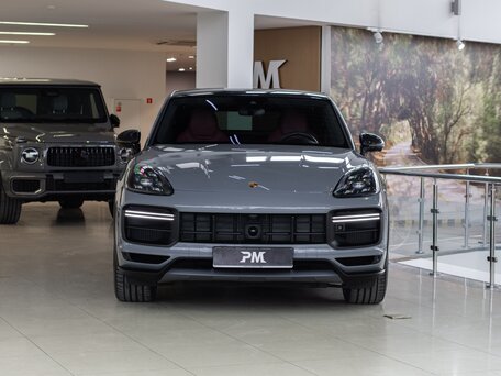 2022 Porsche Cayenne Turbo GT Coupé III, серый, 19500000 рублей, вид 2