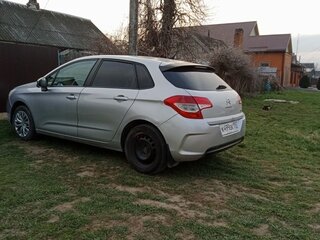 2011 Citroen C4 II, серебристый, 400000 рублей, вид 2