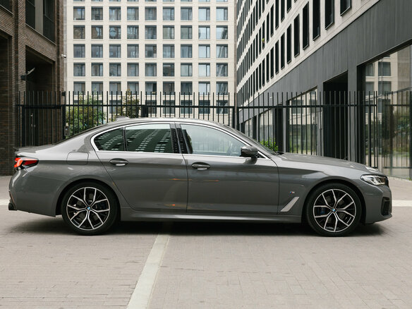 2020 BMW 5 серии 530i xDrive VII (G30/G31/G38) Рестайлинг, серый - вид 12