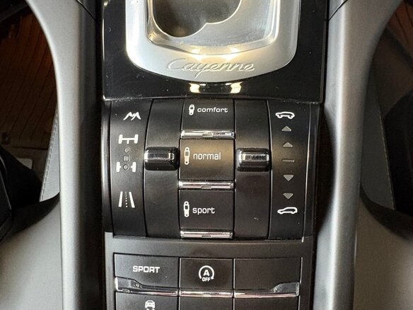 2010 Porsche Cayenne S II (958), чёрный, 2100000 рублей - вид 16