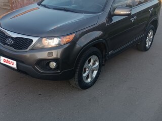 2011 Kia Sorento II, бежевый, 1200000 рублей, вид 1