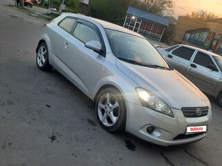 2009 Kia Ceed I, серебристый, 650000 рублей, вид 2