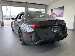 2026 BMW M5 VII (G90), чёрный, 20309719 рублей, вид 3
