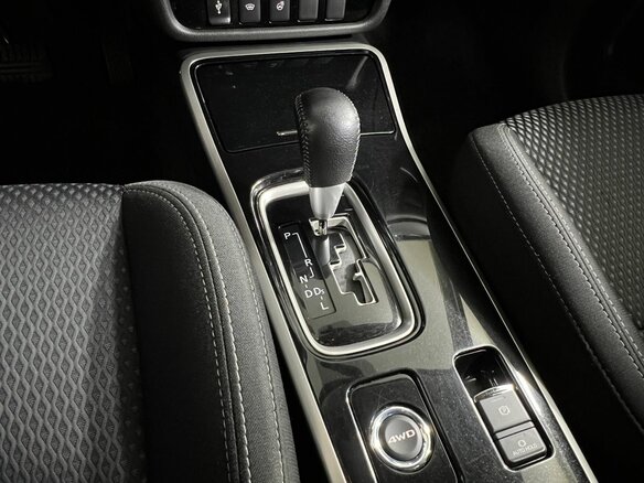 2018 Mitsubishi Outlander III Рестайлинг 2, чёрный, 1649900 рублей - вид 19