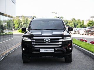 2022 Toyota Land Cruiser 300 Series, чёрный, 8499777 рублей, вид 4