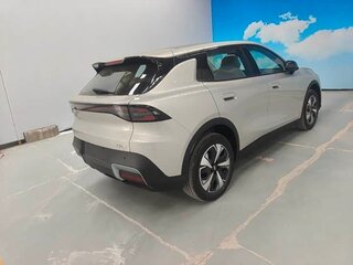 2026 Changan Qiyuan Q05 51.9 kWh II, бежевый, 2233000 рублей, вид 4