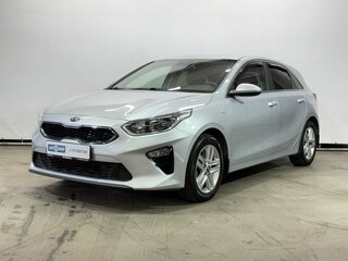 2018 Kia Ceed III, серебристый, 1665000 рублей, вид 1