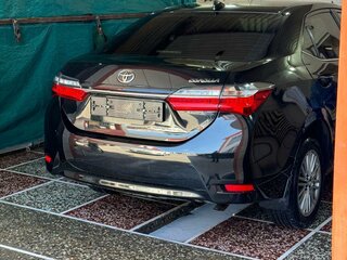2018 Toyota Corolla XI (E160, E170, E180) Рестайлинг 1, чёрный, 1650000 рублей, вид 4