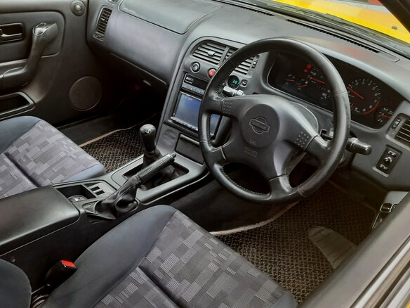 1997 Nissan Skyline IX (R33), жёлтый, 1600000 рублей - вид 22