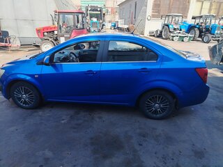 2013 Chevrolet Aveo II, синий, 650000 рублей, вид 4