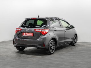 2019 Toyota Vitz III (XP130) Рестайлинг 2, серый, 1000000 рублей, вид 2