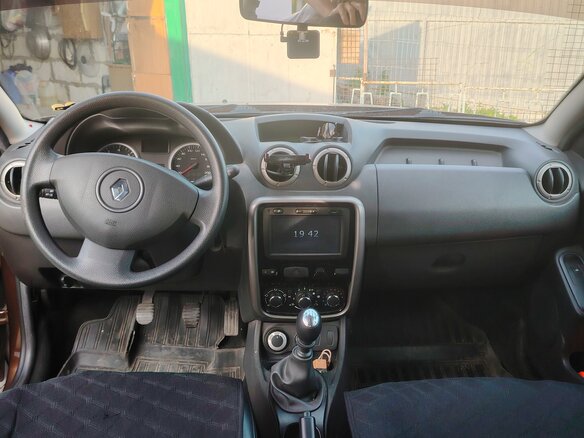 2014 Renault Duster I, коричневый, 900000 рублей - вид 8