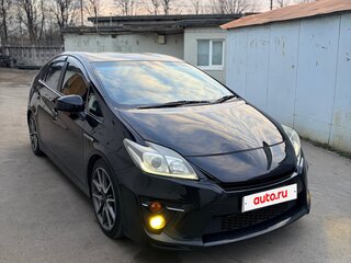 2013 Toyota Prius III Рестайлинг (XW30), чёрный, 1300000 рублей, вид 3