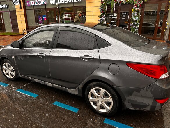 2011 Hyundai Solaris I, серый, 585000 рублей - вид 1