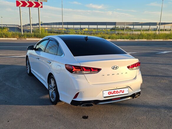 2017 Hyundai Sonata VII (LF), белый, 1820000 рублей - вид 13